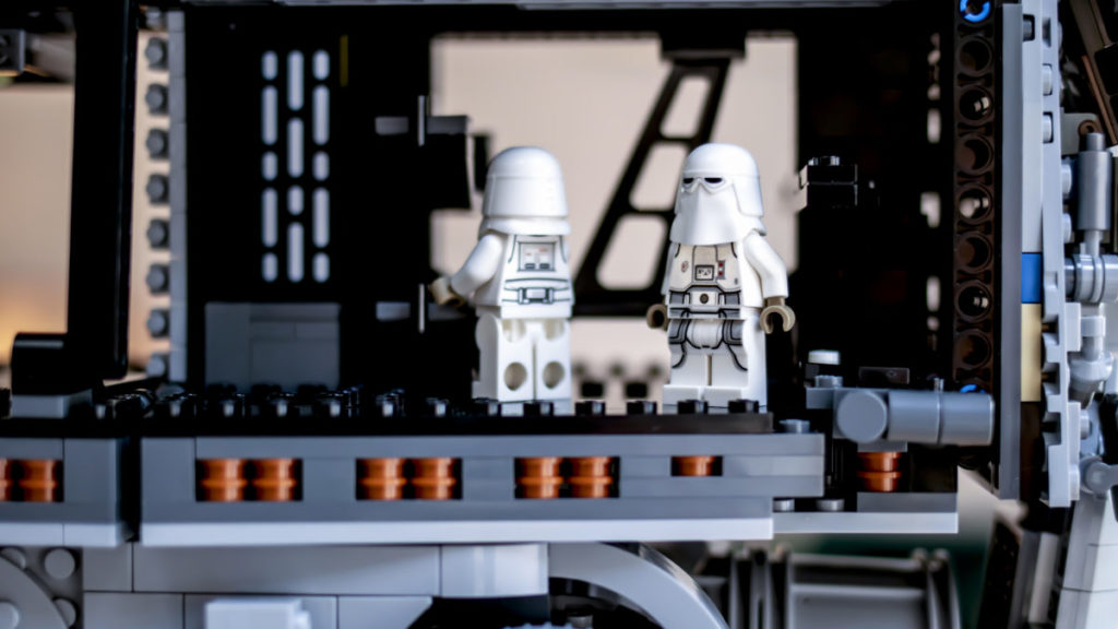LEGO Star Wars 75313 AT AT review 62 1024x576