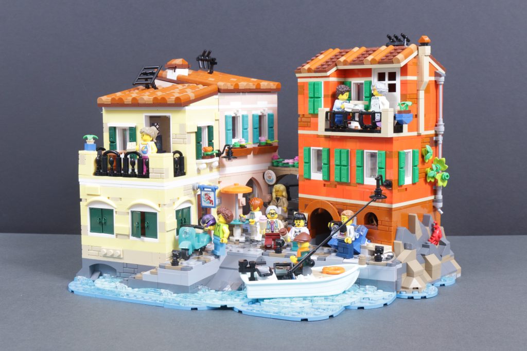 LEGO Ideas 21359 Italian Riviera review 69 1024x683