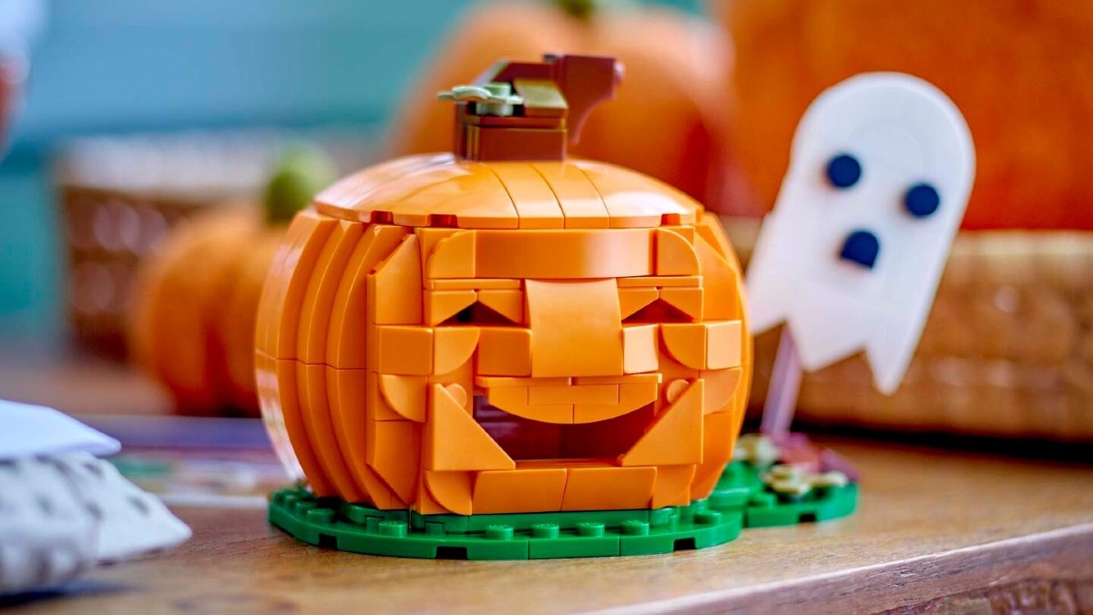 Last chance to score LEGO Halloween Pumpkin freebie