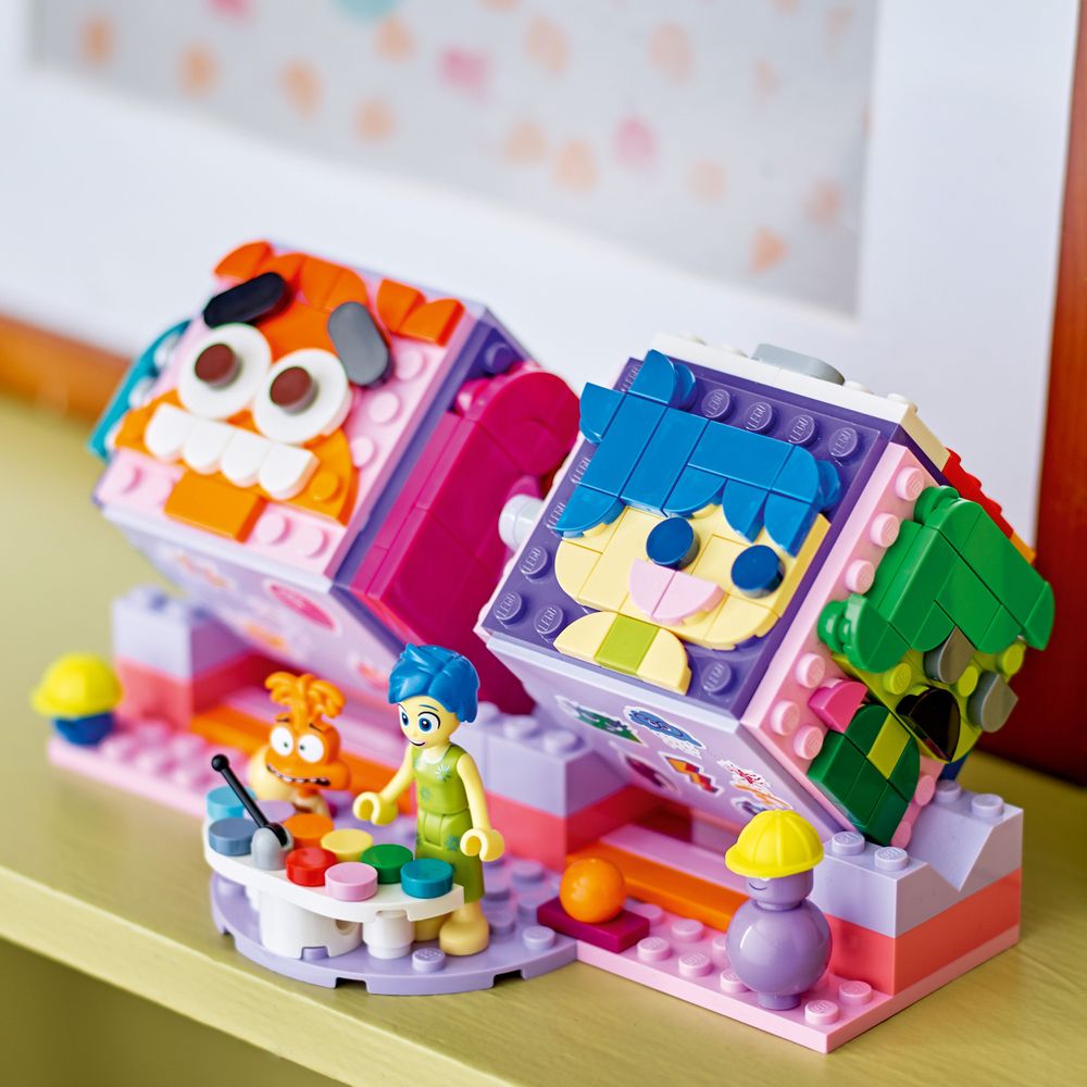 LEGO Disney 43248 Mood Cubes 9