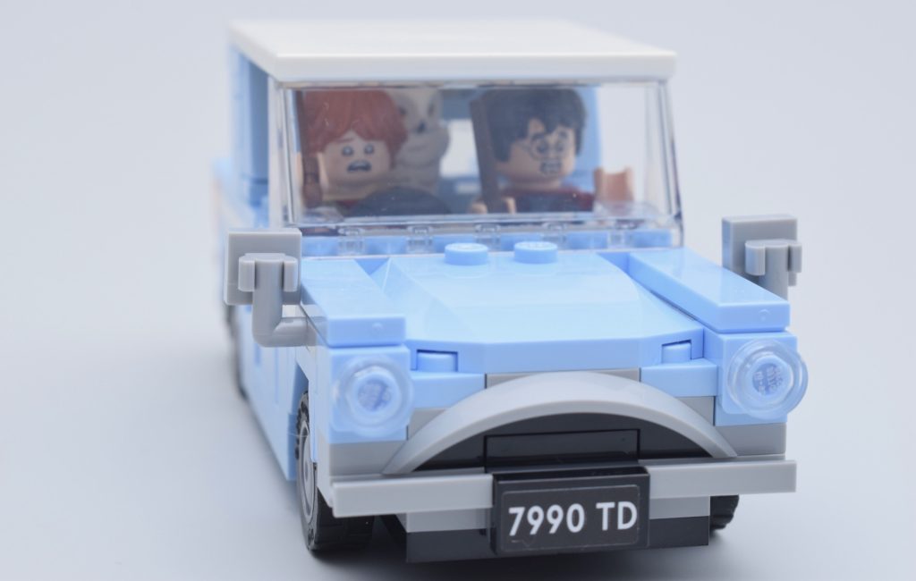 LEGO Harry Potter 76424 Flying Ford Anglia review 17 1024x650