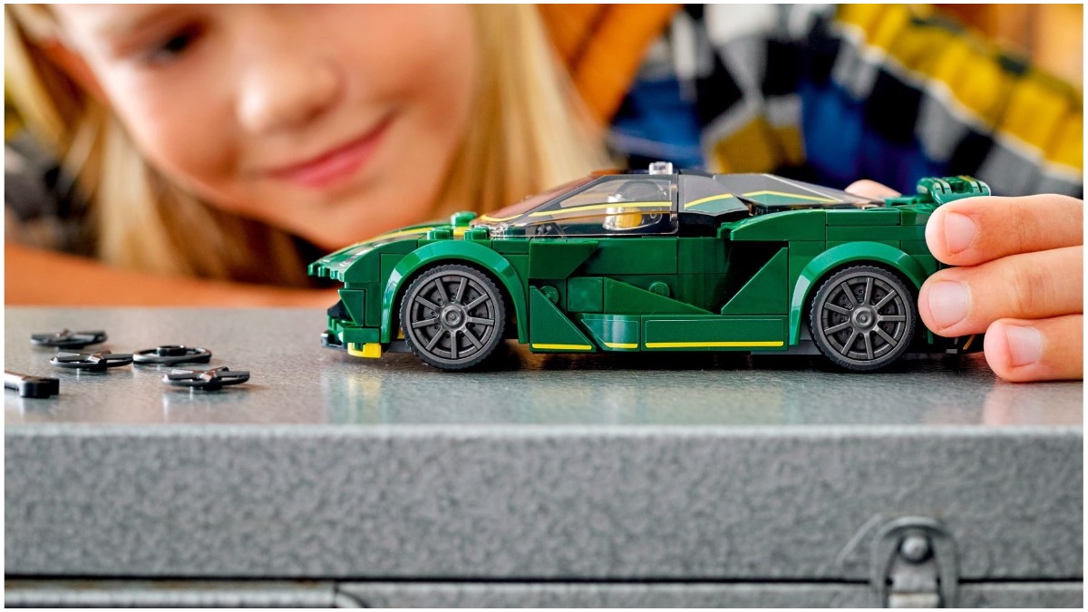 Have the new LEGO Speed Champions sets fixed an old issue?