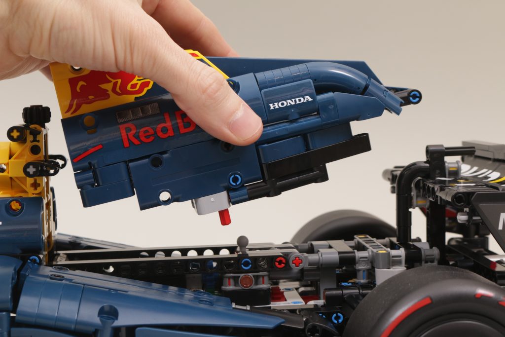 LEGO Technic 42206 Oracle Red Bull Racing RB20 F1 Car review 53 1024x683