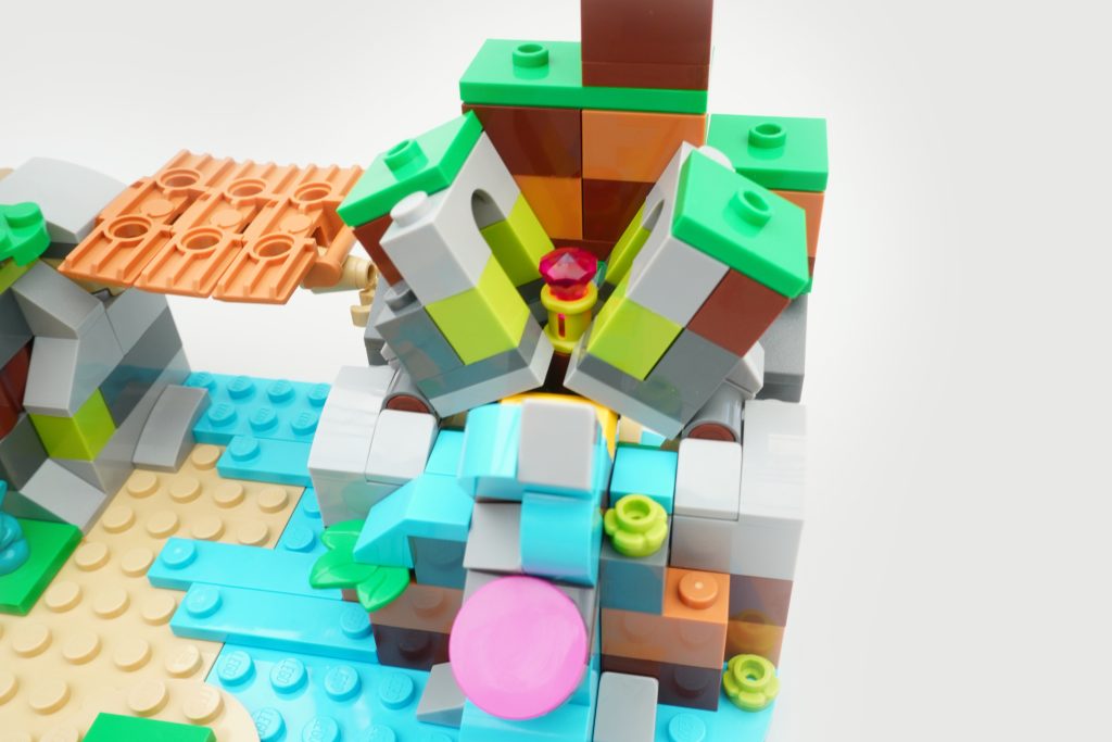 LEGO Sonic the Hedgehog 76992 Amys Animal Rescue Island review 4 1024x683