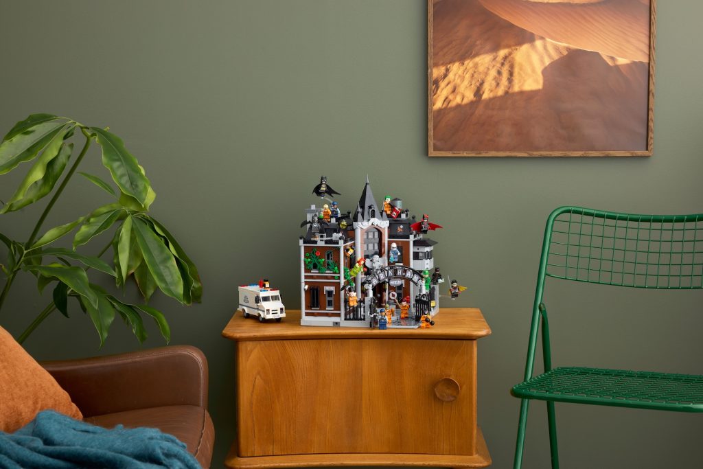 LEGO Batman 76300 Arkham Asylum 28 1024x683