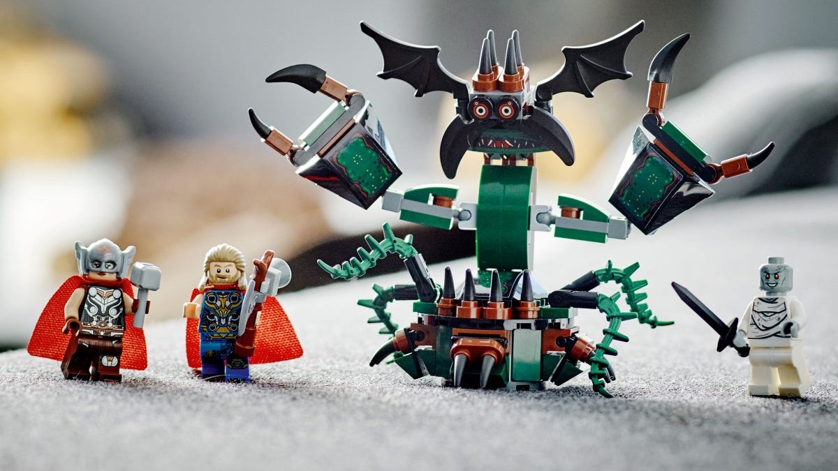 LEGO Marvel 76207 Attack on New Asgard officially revealed