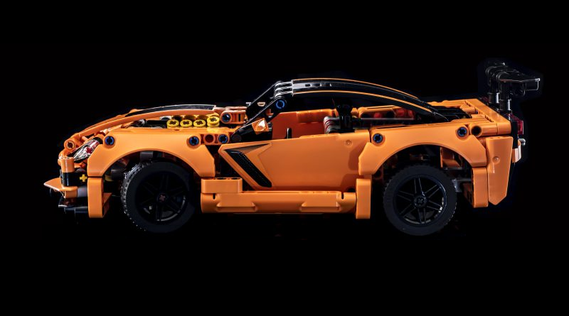 Double LEGO VIP points on specific Technic and Speed Champions sets
