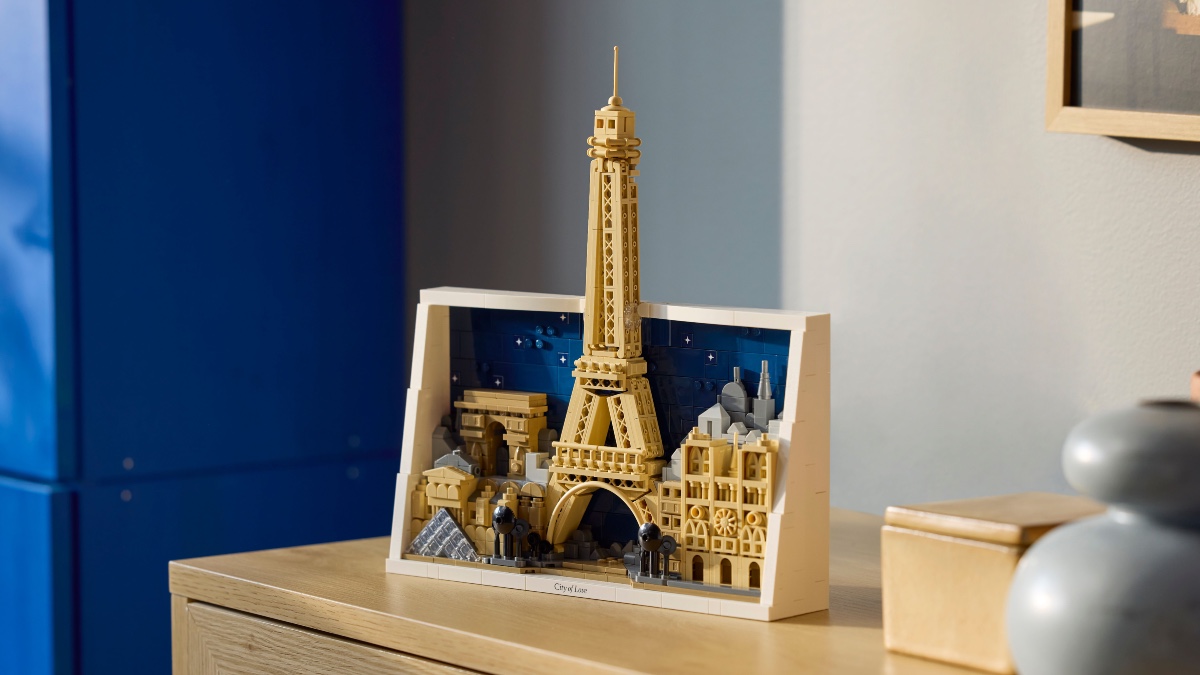 LEGO Architecture 21064 Paris City of Love featured