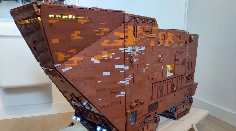 This enormous LEGO Star Wars Sandcrawler actually moves
