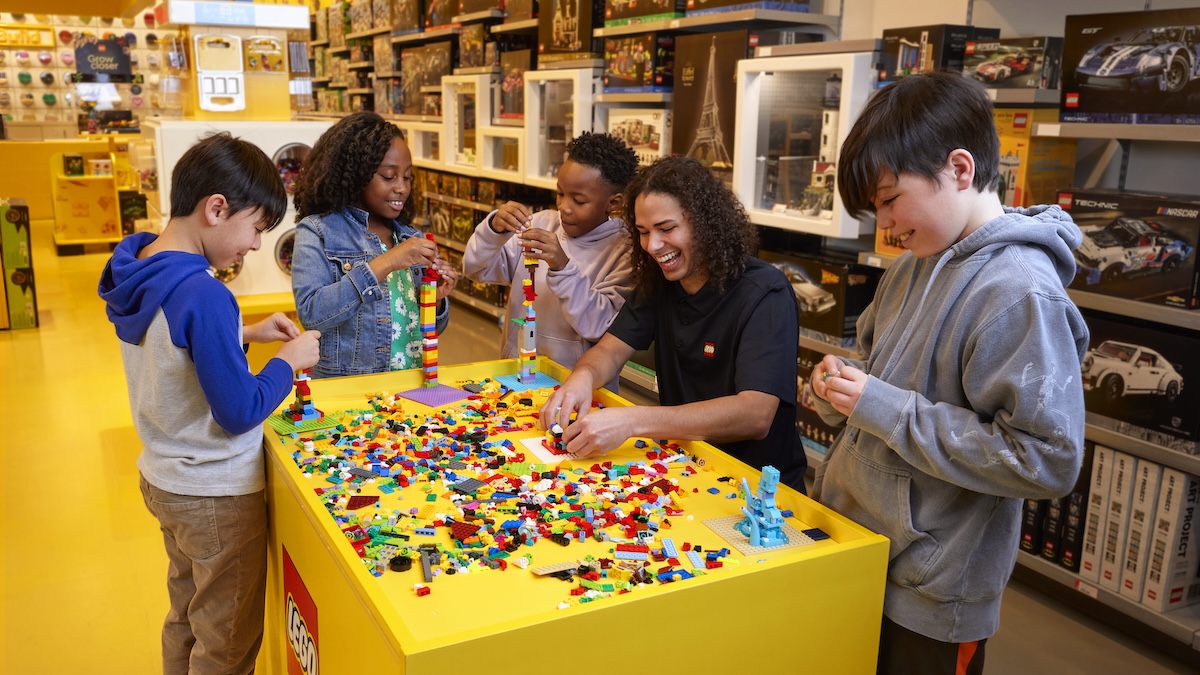 Free LEGO Harry Potter, Animal Crossing, and Friends mini-builds available at Smyths