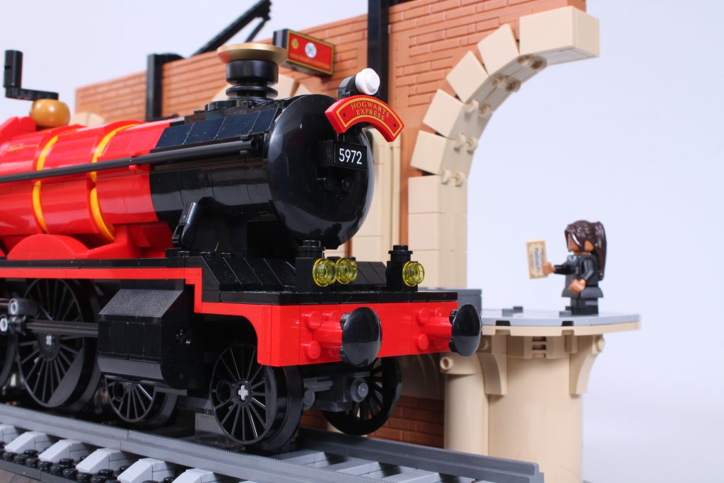 LEGO Harry Potter 76405 Hogwarts Express Collectors Edition review 8 1024x683