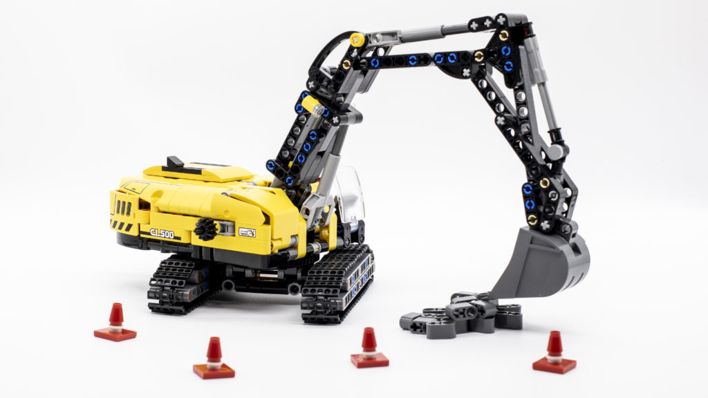 LEGO Technic 42121 Heavy Duty Excavator 14