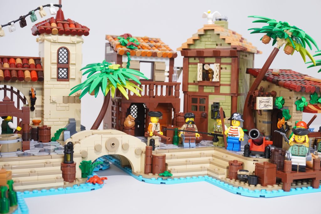LEGO Bricklink Designer Program The Thieves of Tortuga review 09 1024x683